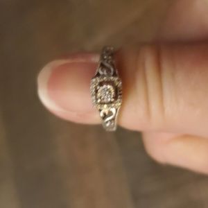 Diamond ring